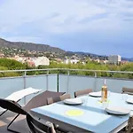 Apartman Spacieux Appt 3 Pieces Avec Terrasse Et Parking Au Lavandou - Fr-1-251-331 *